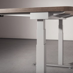 Stůl Sit2stand roste s výškou i potřebami uživatele