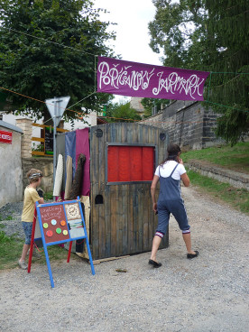 Poříčanský jarmark: Automat na pohádky Foto: e-Newspeak
