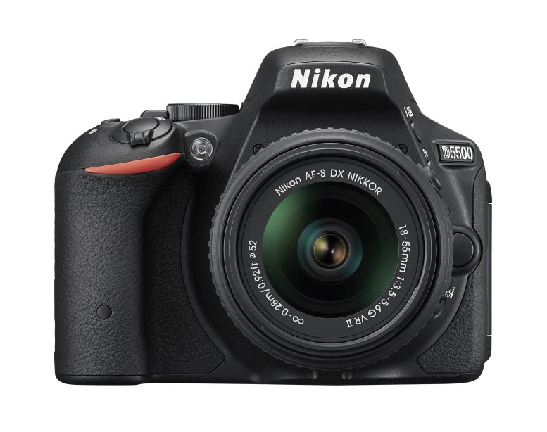 Cena pro vítěze soutěže - digitální zrcadlovka Nikon D5500 s výklopným dotykovým displejem Foto: Nikon, oficiální zdroj